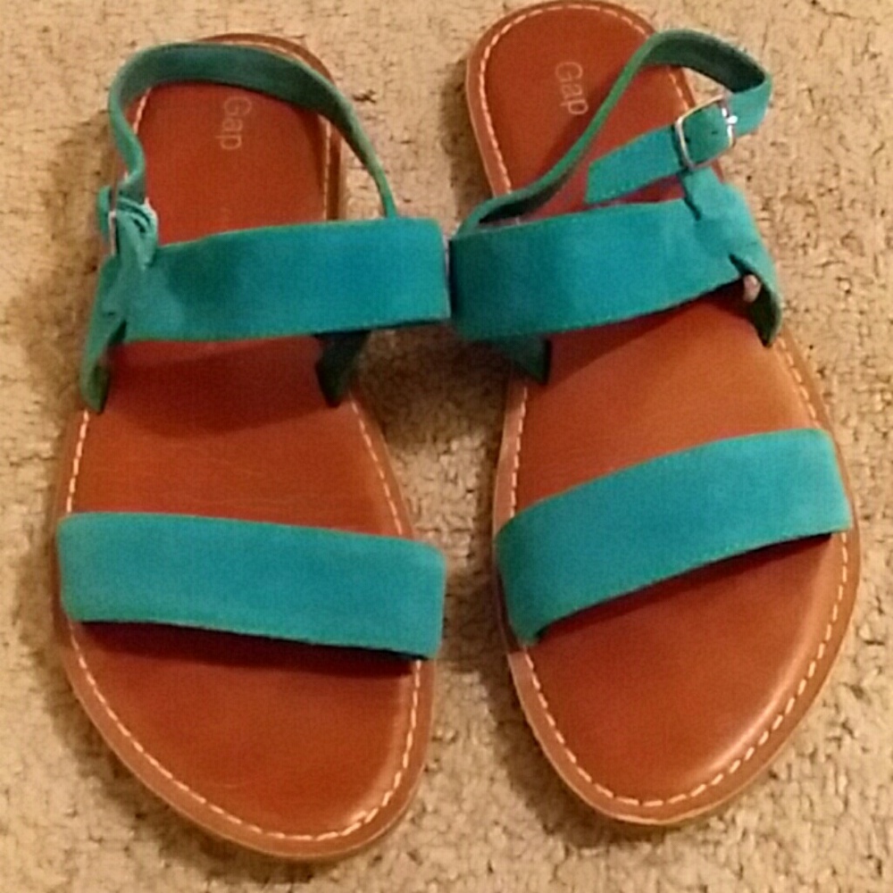 Sandles